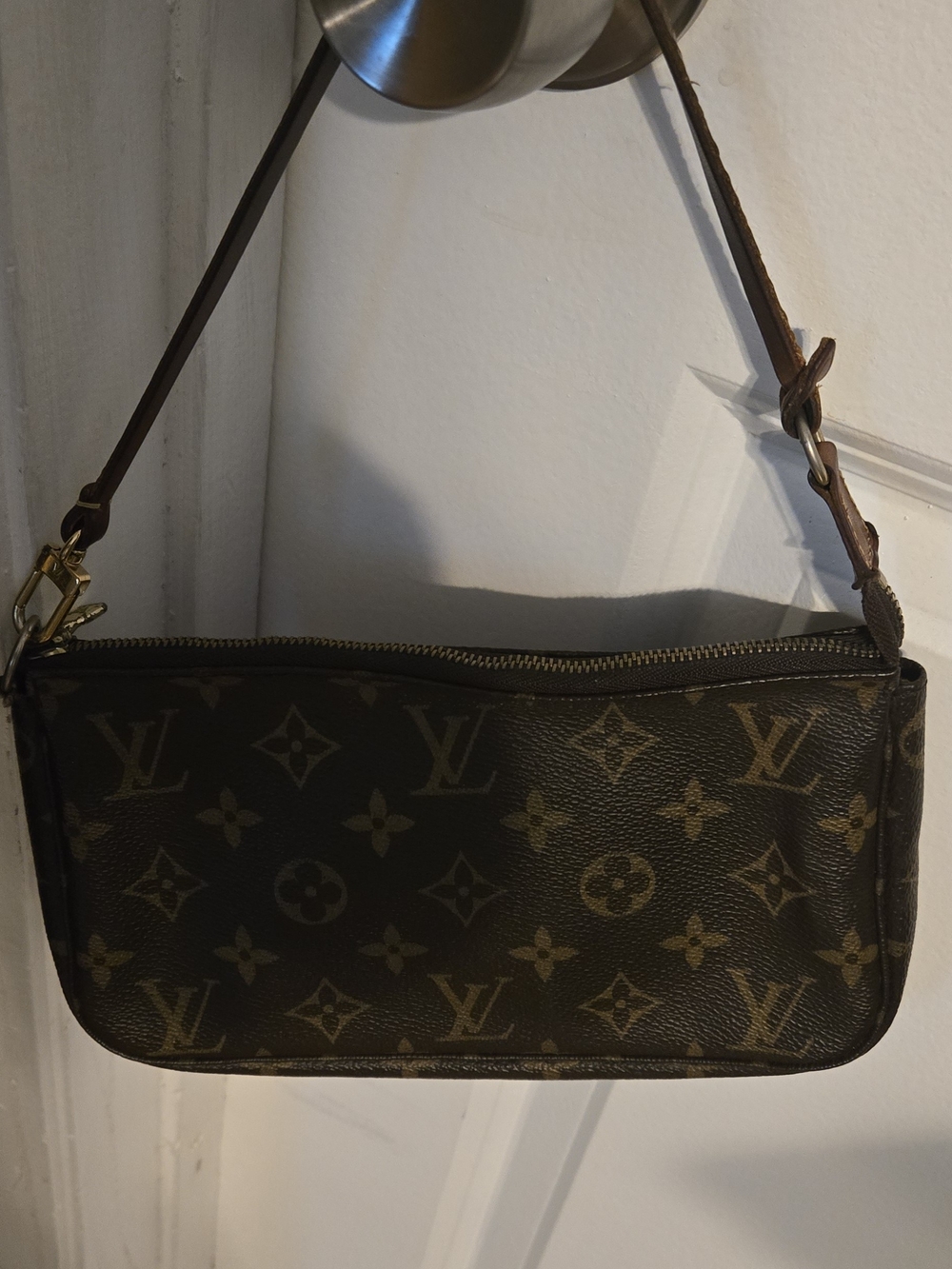 Louis Vuitton Brown Leather Strap Bag Accent - Authentic Brand Detail